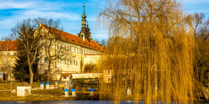 Ubytovaní budete v príjemnom 3* hoteli s raňajkami, ktoré vás nakopnú do nového dňa.