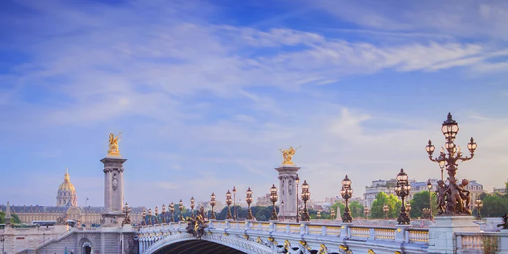 Valentýnský výlet do Paříže: Eiffelova věž, Louvre i Champs-Élysées