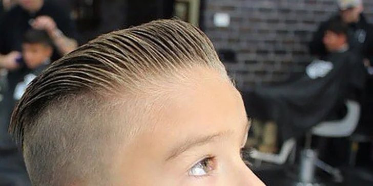 Jaký otec, takový syn: oba šik díky péči salonu Original Barber Cut