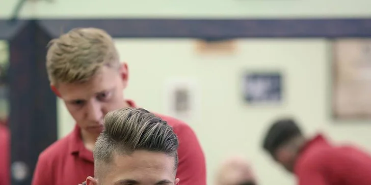 Jaký otec, takový syn: oba šik díky péči salonu Original Barber Cut