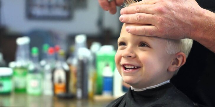 Malí či velcí, líbit se chtějí všichni: péče v barber shopu pro tátu i syna