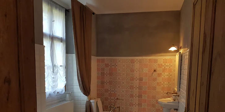 Dva romantické dny v Chateau Radíč: polopenze i noční prohlídka zámku
