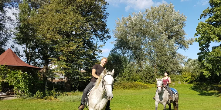 Dva romantické dny v Chateau Radíč: polopenze i noční prohlídka zámku