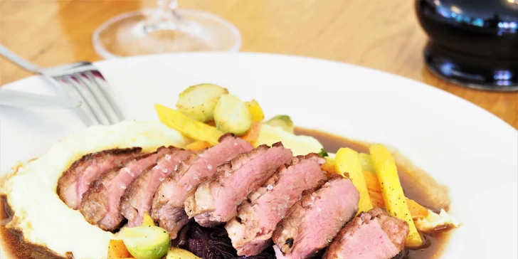 3chodové zimní menu pro dva v zámecké restauraci Monâme
