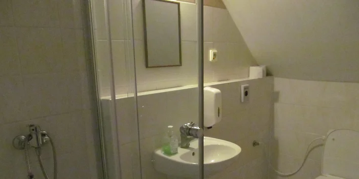 Relaxujte pod spišským zámkem: 3-4 dny pro 2 s polopenzí a zapůjčením kol
