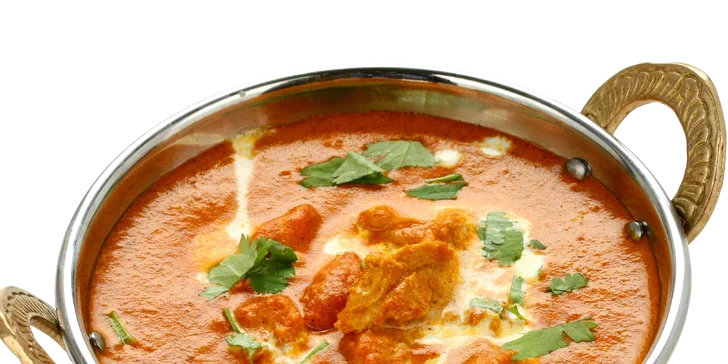 Ochutnejte tradiční indická jídla: čtyřchodové menu pro dva v Tikka Masala