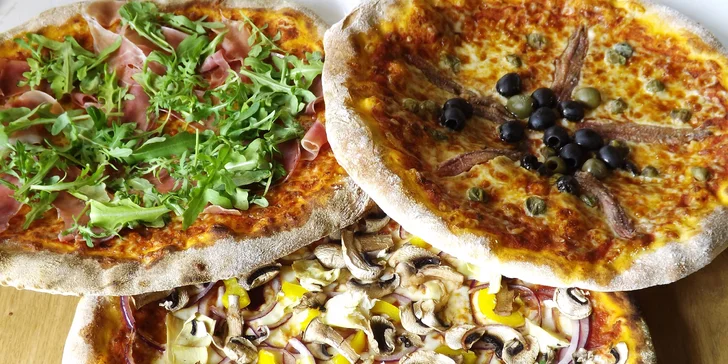 1 nebo 2 pizzy z pece na dřevo a sleva na piva v restauraci na Vinohradech