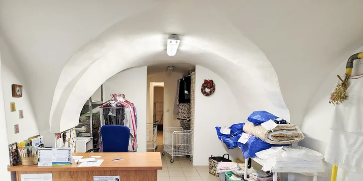 Tady se postarají o to, aby vaše oděvy i ložní prádlo byly vždy dokonale čisté, svěží a perfektně upravené. 