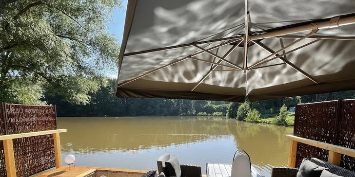 Snídani vám každé ráno přinesou v piknikovém koši. 