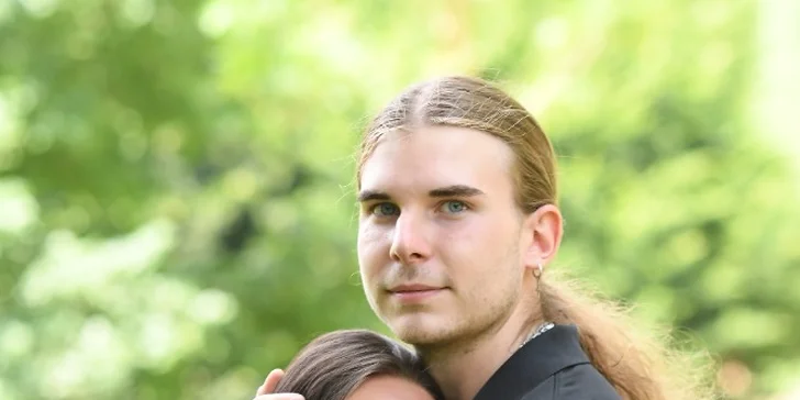 U párového focení je navíc možnost krátkých video záběrů na telefon, které dodají vašim vzpomínkám další rozměr.

