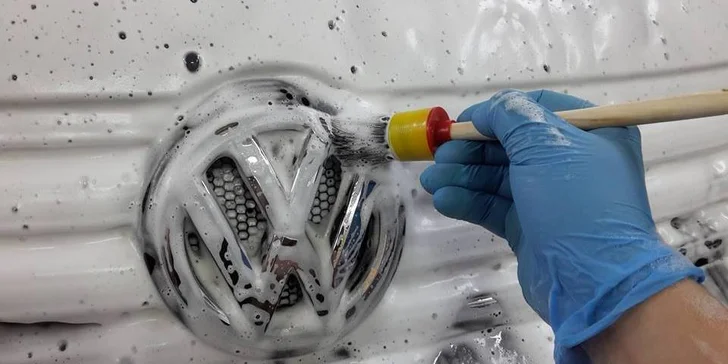 Dejte své auto do pucu: detailní vyčištění interiéru i exteriéru vašeho vozu