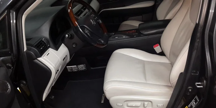 Dejte své auto do pucu: detailní vyčištění interiéru i exteriéru vašeho vozu