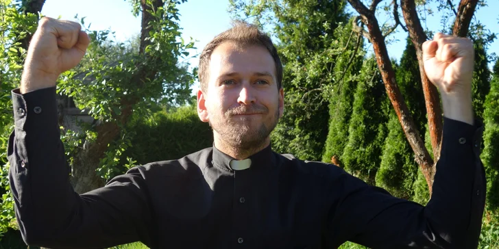 Vstupenka na komedii: Republiko má středisková aneb lukrativní nejistota