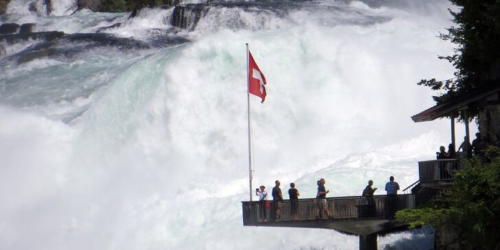 Advent ve Švýcarsku: Nejmohutnější vodopády Evropy a návštěva trhů v Basileji