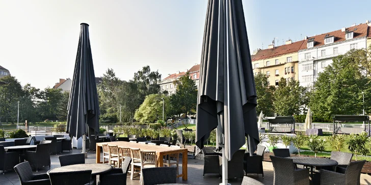 Tříchodové degustační menu v restauraci Miminoo a vstup na Žižkovskou věž
