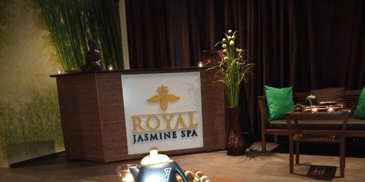 Výběr ze 3 thajských masáží v Royal Jasmine Spa + drink a lázeň
