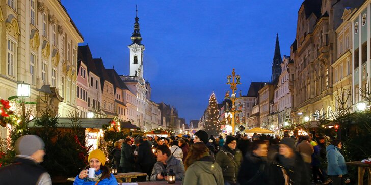 Advent v rakouském městě Štýr: vánoční poštovní úřad a mechanický betlém