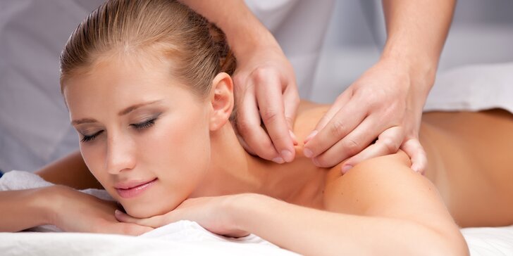 Relaxační masáže - Masáž zad, lávové kameny či párová masáž ve FyzioTOP