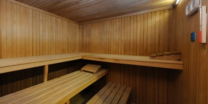 Lyžování v Itálii a Slovinsku: doprava, hotel s polopenzí a saunou i 3denní skipas