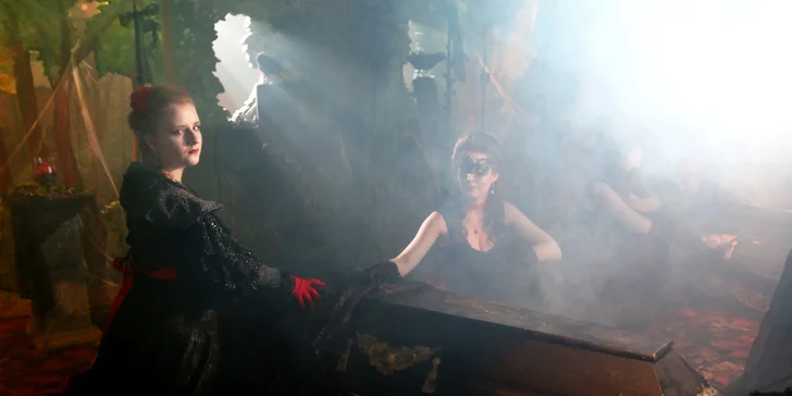 Něco pro odvážné: Halloweenský vstup nebo party v muzeu Grévin a Drákulova hra