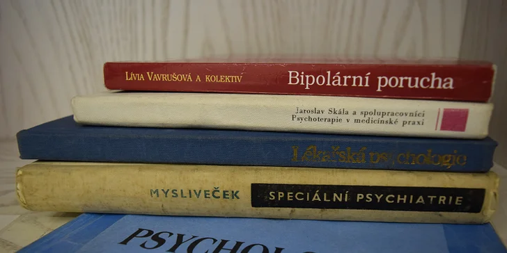 Úniková hra Psychiatrická léčebna pro 2-4 fandy hlavolamů