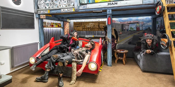 Při nákupu voucheru si sami vyberete typ ubytování. Co třeba apartmán Autosalon, který je větší než ostatní?