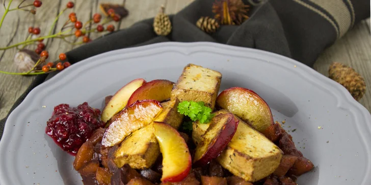 Zdravé polední menu ve veganském bistru: polévka či předkrm a hlavní chod