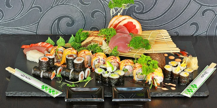 Na sushi do restaurace Kiyoko u Stodolní: 4 sety po 24–37 ks, losos i vege a smažené
