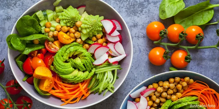 Zdravé polední menu ve veganském bistru: polévka či předkrm a hlavní chod