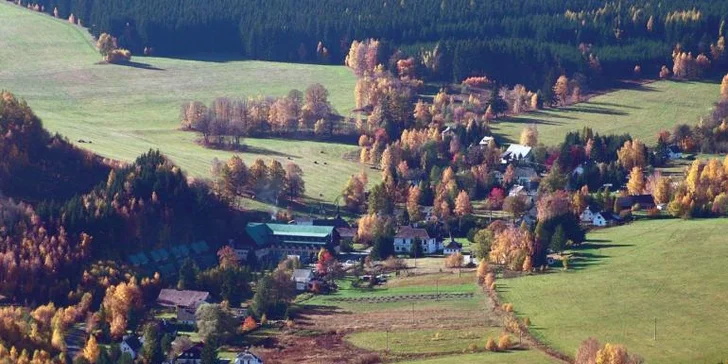Dovolená s polopenzí pro 2 v rodinném hotelu v srdci Jeseníků pod Pradědem