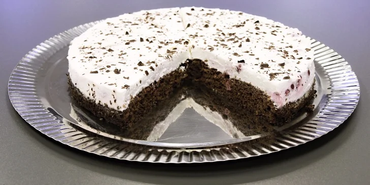 Espresso nebo čokoláda a špaldový nebo bezlepkový medovník či jiný dezert