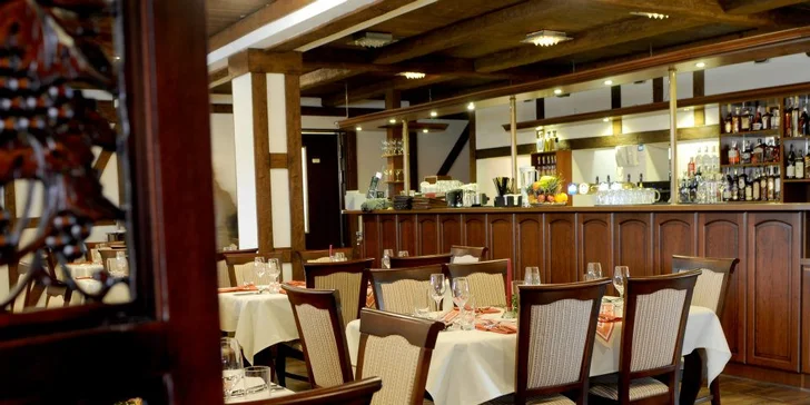 Silvestr v resortu Vigvam: 2 nebo 3 noci s polopenzí, wellness i večírkem