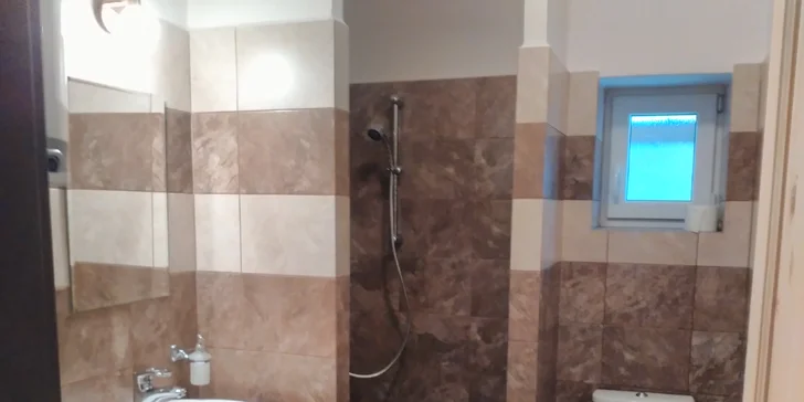 Podzimní pohoda: apartmán až pro 4 osoby kousek od Adršpašských skal