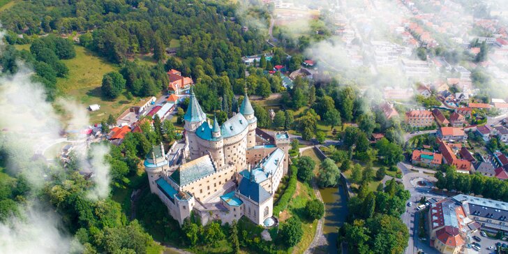 Víkend ve dvou: 4* hotel u zámku Bojnice, polopenze a krásné lázeňské město