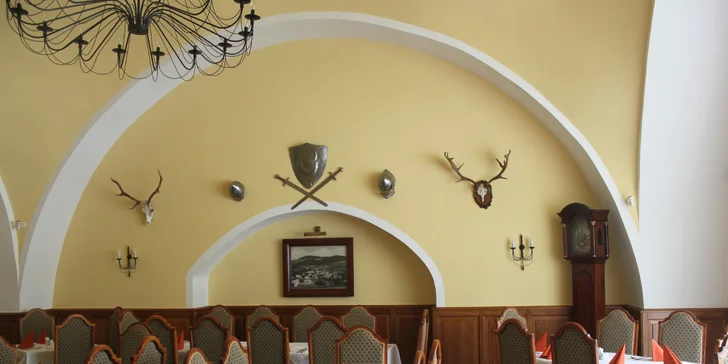 Relaxační pobyt s polopenzí, bazénem a 13 procedurami v bylinných lázních