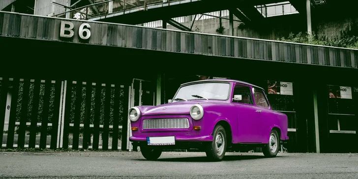 Sami si zvolíte barvu své limuzíny – je libo modrá, nebo růžová?