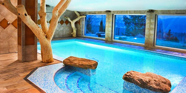 Hurá do Podlesí: polopenze, wellness a vstup do Pohádkové vesničky pro dva