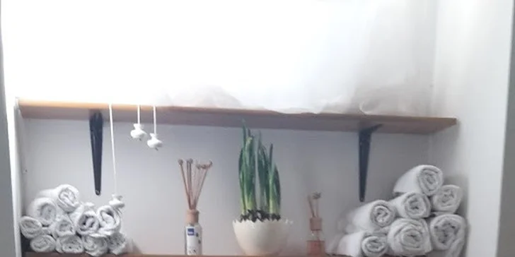Hladké nožky za pár minut: Depilace teplým voskem