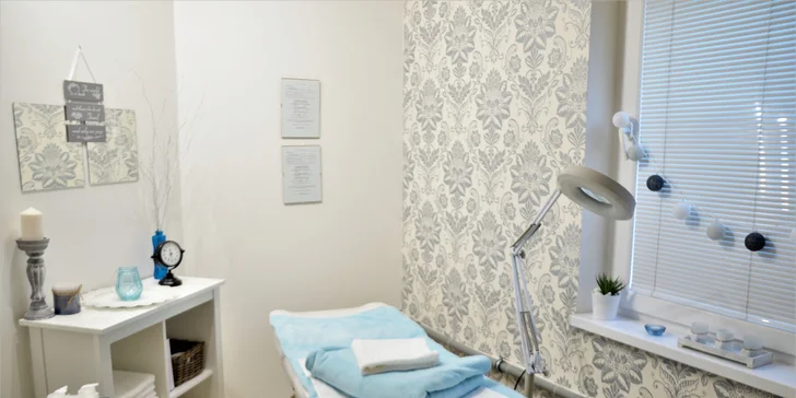 Kosmetická péče: ošetření kyselinou hyaluronovou nebo enzymatický peeling