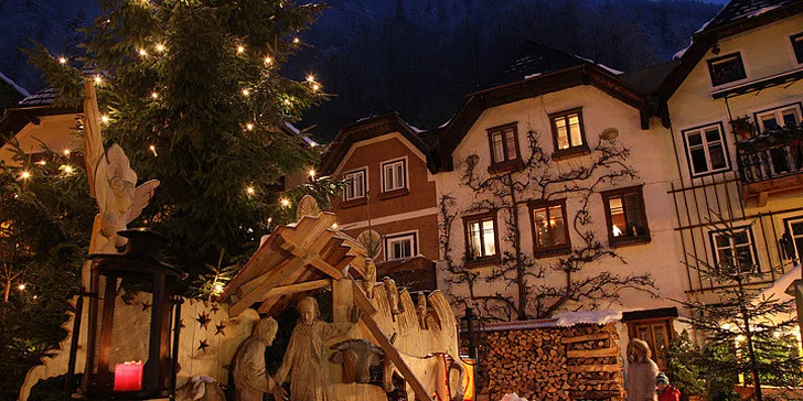 Vypravte se k Halštatskému jezeru za magickými adventními trhy Solnohradska