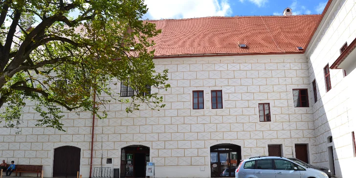 Podzimní Třebíč: ubytování v apartmánu, snídaně a privátní wellness pro dva