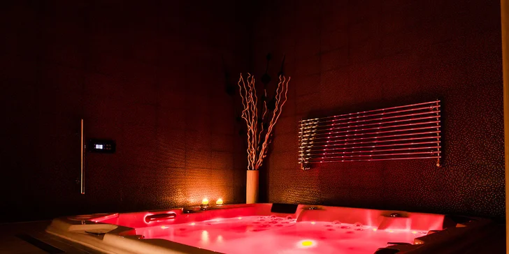 Podzimní Třebíč: ubytování v apartmánu, snídaně a privátní wellness pro dva