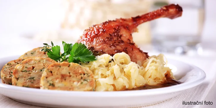 Čtyřchodové svatomartinské menu včetně vína: paštika, kaldoun, husa, štrúdl