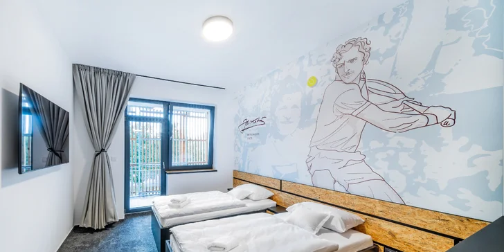 Ubytujete se ve 2lůžkovém pokoji Standard (s možností přistýlky), Business či v Apartmánu Deluxe.