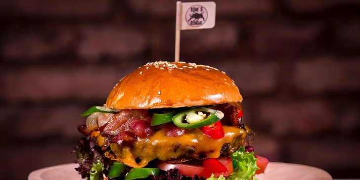 Burgerové menu od Toma s hranolky a pivem pro 1, 2 či 4 osoby