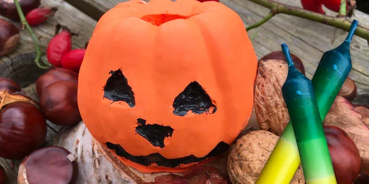 Vlastnoruční výroba halloweenského svícnu a horká aztécká čokoláda