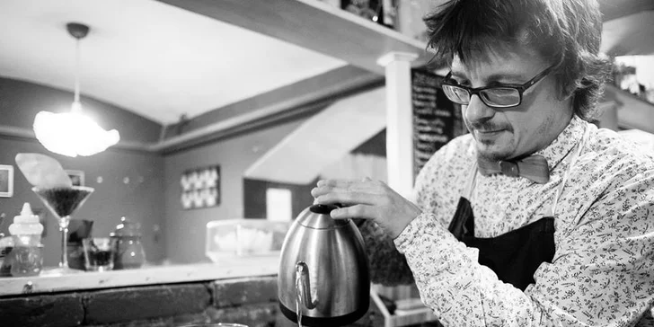Kávová degustace: 8 vzorků ze tří kontinentů a balíček s sebou pro 1 či 2