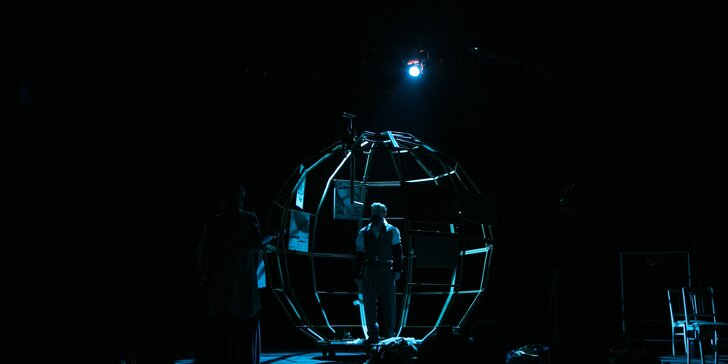 Vstupenka na divadelní představení pro mládež: Jak (Jules) žil Verne