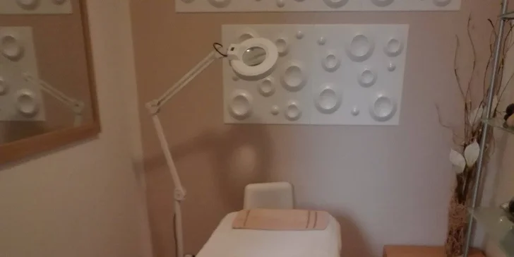 Vaše dvě hodiny pro krásu: masáž, kosmetika a zlatá maska