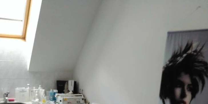Vaše dvě hodiny pro krásu: masáž, kosmetika a zlatá maska